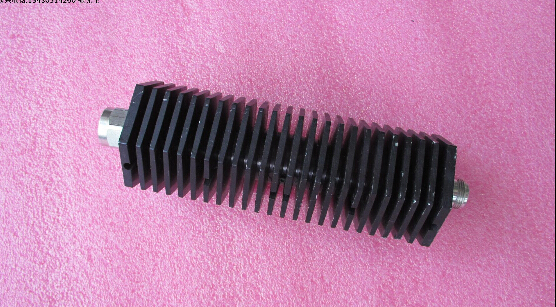 进口 Bird 75-A-MFN-06 DC- 4GHz 6dB 75W SMA RF 射频微波同轴精密固定衰减器 质量包好，包能用 可提供详细测试图 品牌： 型号：75-A-MFN-06 频率范围：DC- 4GHz 衰减值： 6dB ±0.4dB 平均功率(Max)：75W