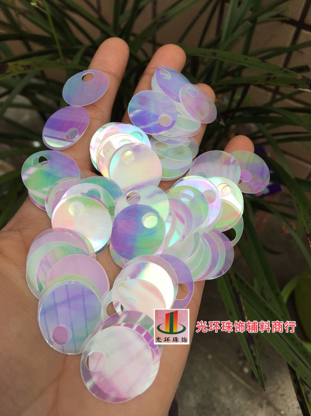 编织包包亮片DIY鱼鳞片 仿进口材料20mm圆形大孔半透明彩白色亮片,饰品/流行首饰/时尚饰品新,其他DIY饰品配件,淘宝优惠券,粉丝福利购,淘宝优惠卷