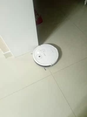 真实对比科沃斯DJ35和dm65扫地机器人哪个好，区别大不大呢？