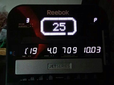 reebok /锐步jet300家用智能跑步机怎么样？不要单看众测表面？