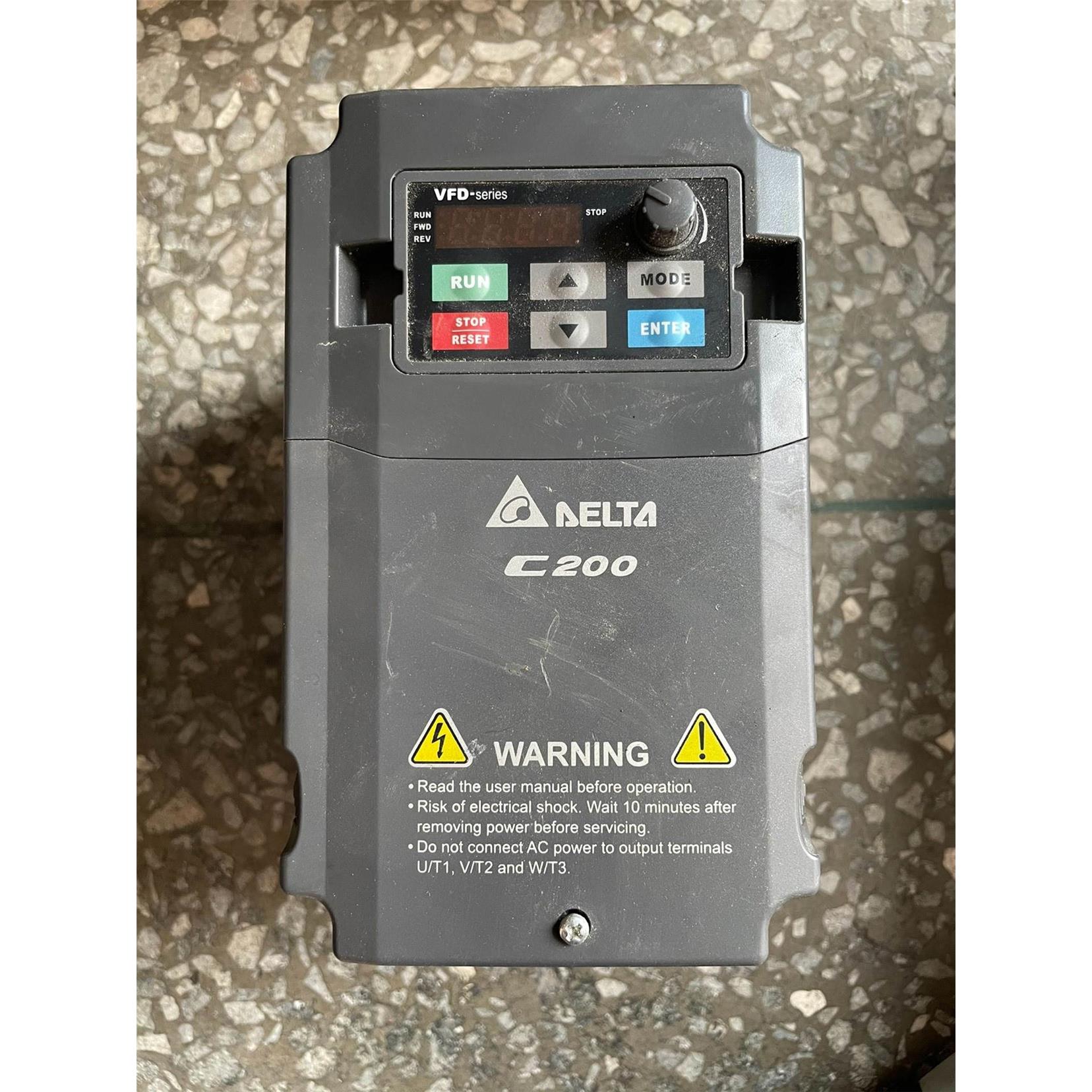 议价台达C200变频器，VFD004CB21A-20，220v-