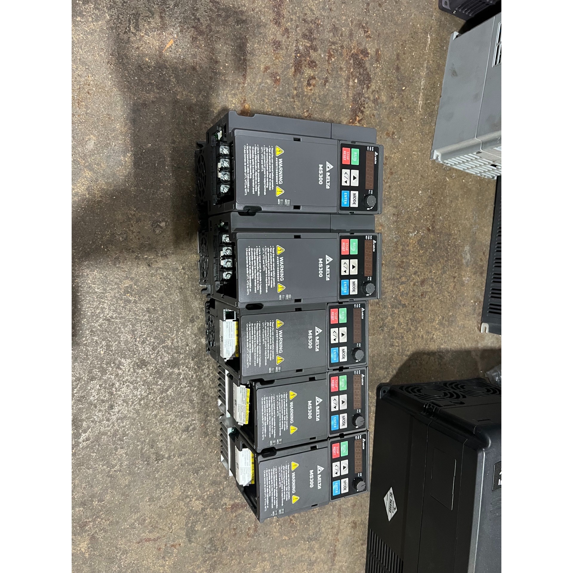 议价台达MS300变频器0.75KW,1.5KW,3.7KW,实