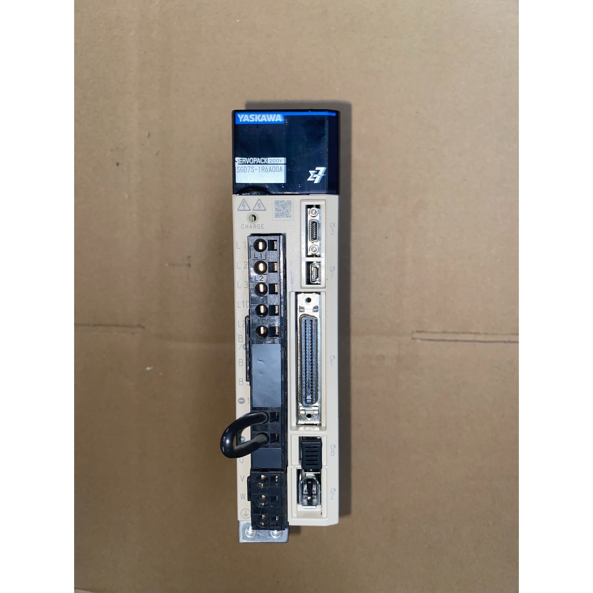 议价SGD7S-1R6A00A 安川伺服驱动器
