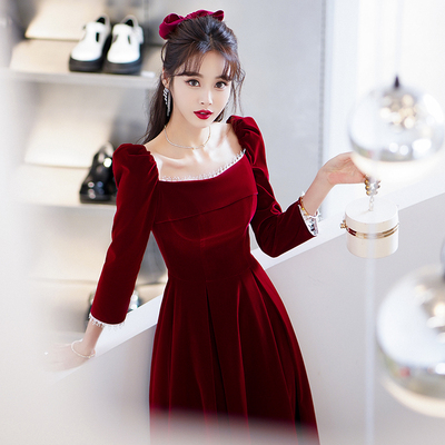 敬酒服新娘平时可穿订婚回门小礼服裙女法式丝绒高级感酒红色气质