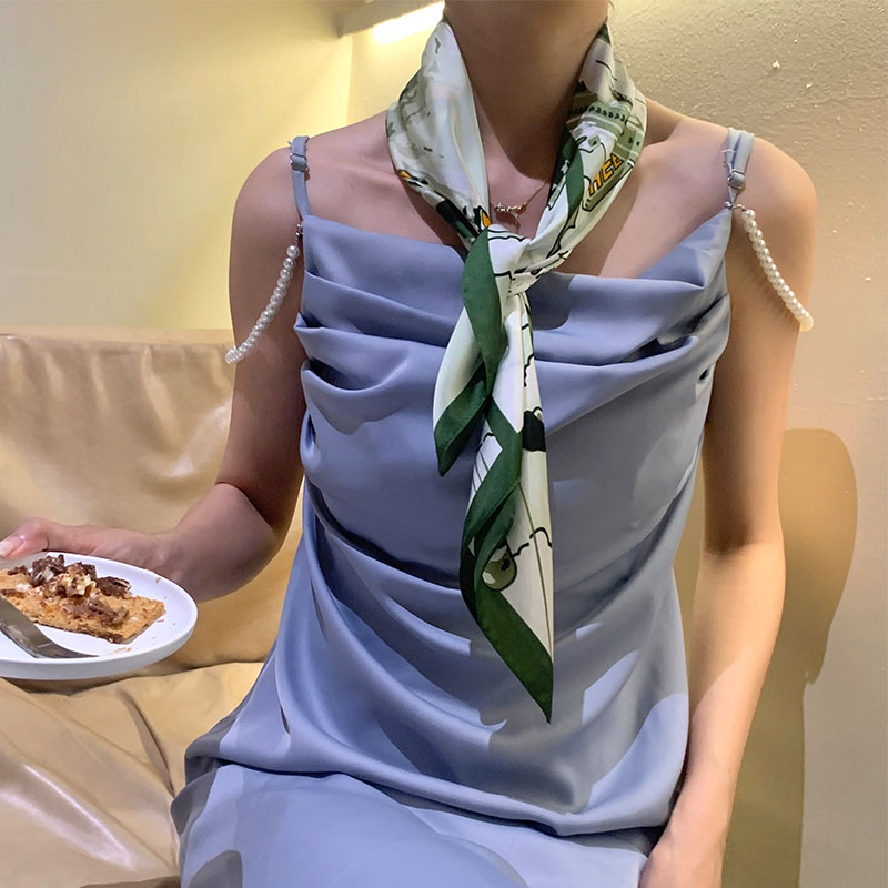 70小方巾丝h巾女夏季薄款文艺气质款时尚韩版颈饰领巾装饰绑包包