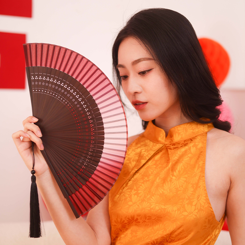 中国风结婚新娘伴娘o拍照扇子道具渐变舞蹈新中式汉服旗袍晨袍折