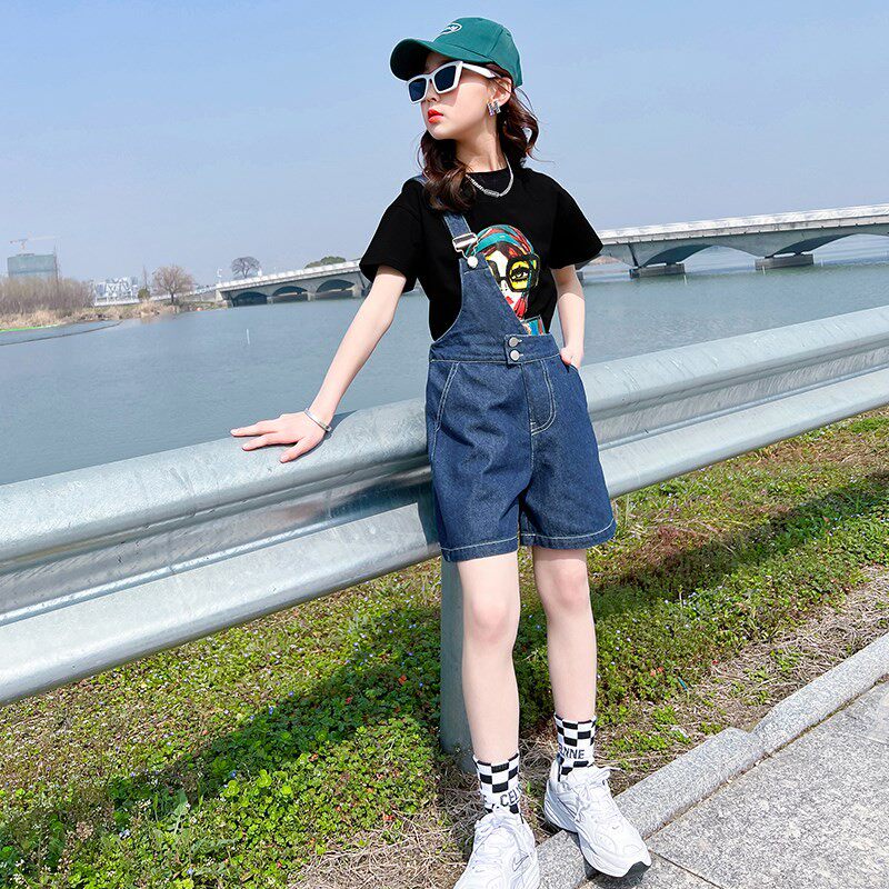 潮牌女童套装夏季2023新款中大童吊带短裤洋气炸街个性牛仔背带裤