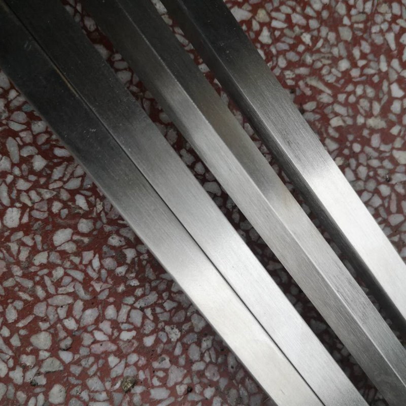 304不锈钢方钢拉丝扁钢扁条不锈钢方棒方条实心方钢