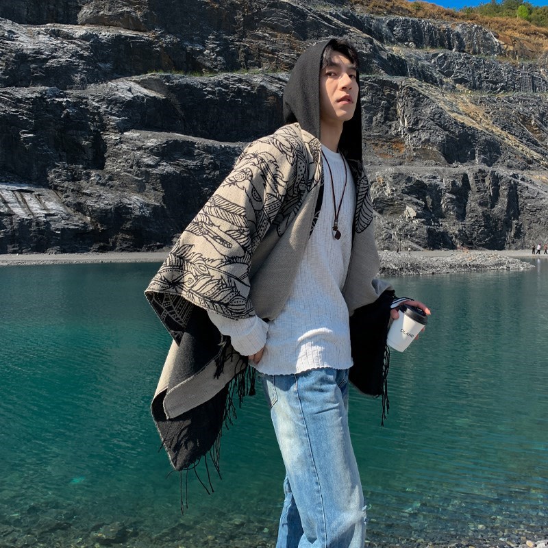 民族风披肩男大西北旅游拍照斗篷情侣款多功能加厚保暖披风西藏行