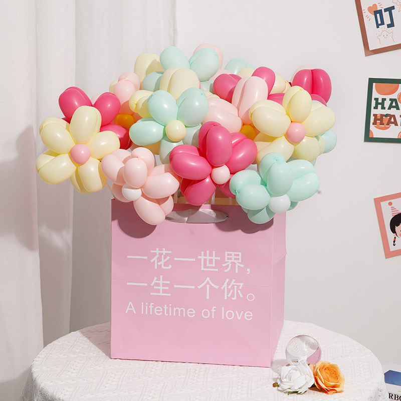 工厂销中秋国庆节布o置手持棒气球花朵束盒子生日装饰场景幼儿园