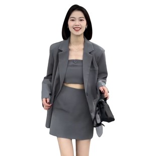 初秋季小个子穿搭一整套装高级感2024新款西装短套装裙子女早秋天