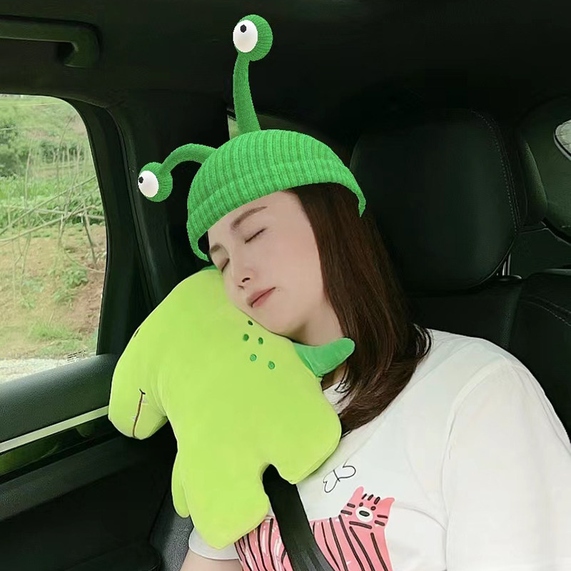 汽车儿童安全带i护肩套抱枕防护套防勒脖固定器座椅玩偶宝宝可爱