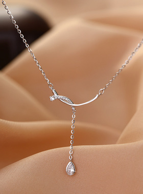 微镶锆石笑脸项链2024新款爆款女轻奢高级感锁骨链小众气质百搭