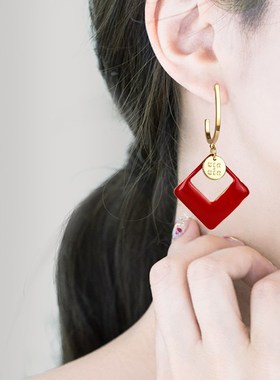 耳环2021新款潮m女气质韩国时尚大气网红耳饰爆款红色百搭高级感