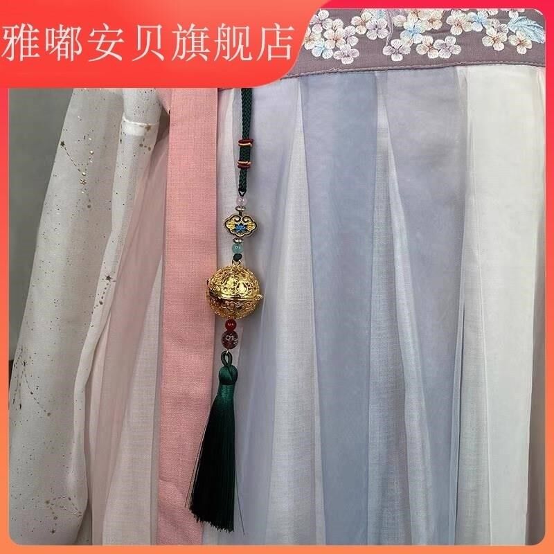 新款历史博物馆贵妃葡萄花鸟纹香囊生日礼物汉服配饰车挂西安文创