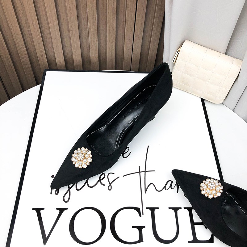 小众黑色高跟鞋女职业尖头细跟2024年新款秋气质珍珠加绒面工作鞋