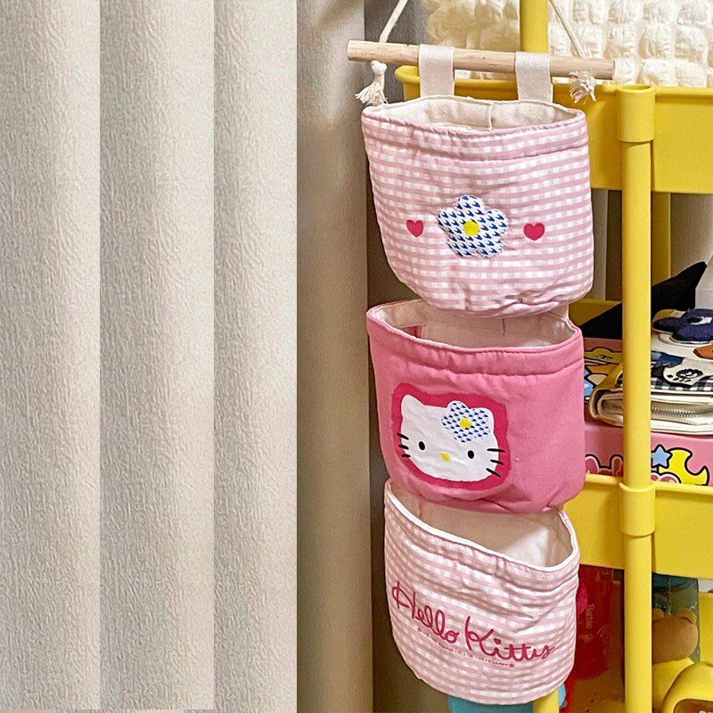 【新家的100个快递】hellokitty收纳挂袋门后挂壁收纳袋袜子墙上