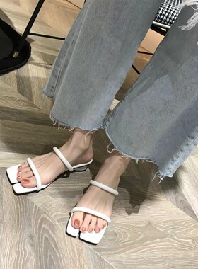 粗跟一字拖鞋e女鞋子外穿2021年新款低跟夏季小众设计白色凉拖凉
