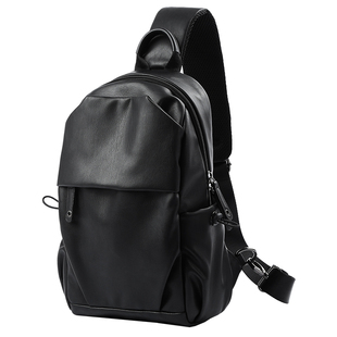 潮流皮质防水斜挎包男士背包简约胸包通勤单肩包轻便大容量邮差包