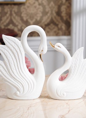酒柜摆件高级感现代简约风天鹅摆件陶瓷闺蜜欧式婚礼物创意