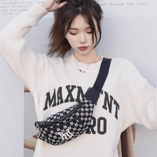 PNJ斜挎包小众设计o感包包2024女款刺绣老花帆布胸包单肩运动腰包