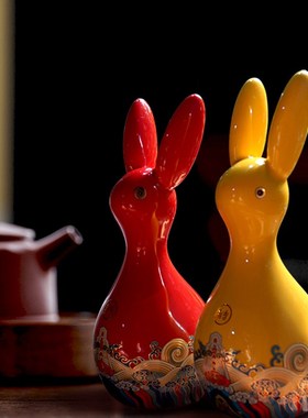 室内家具书架办公桌子中式客厅装饰陶瓷兔子摆件家居饰品可爱卡通