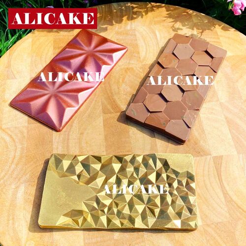 3 Cavity Chocolate Mould Polycarbonate Mold For Chocolates B
