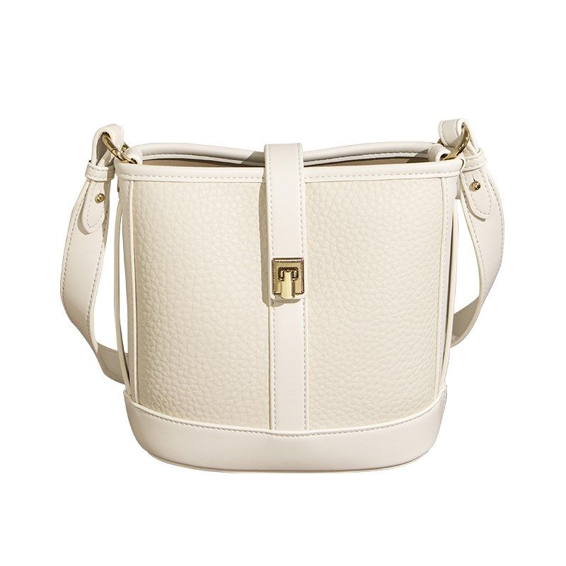 水桶包女2024新款包包女式秋冬高级感腋下女包小众白色单肩斜挎包,箱包皮具/热销女包/男包,水桶包,淘宝优惠券,粉丝福利购,淘宝优惠卷