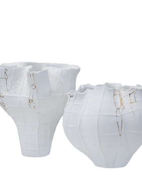 白色荷叶边鎏金陶瓷花瓶摆件现代样板房黑色磨砂哑光花器软装饰品