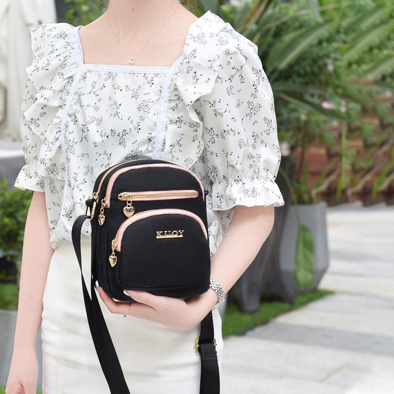 帆布包女百搭韩系休闲斜挎包轻便多口袋女士包牛津布包超火小包包,箱包皮具/热销女包/男包,通用款女包,淘宝优惠券,粉丝福利购,淘宝优惠卷