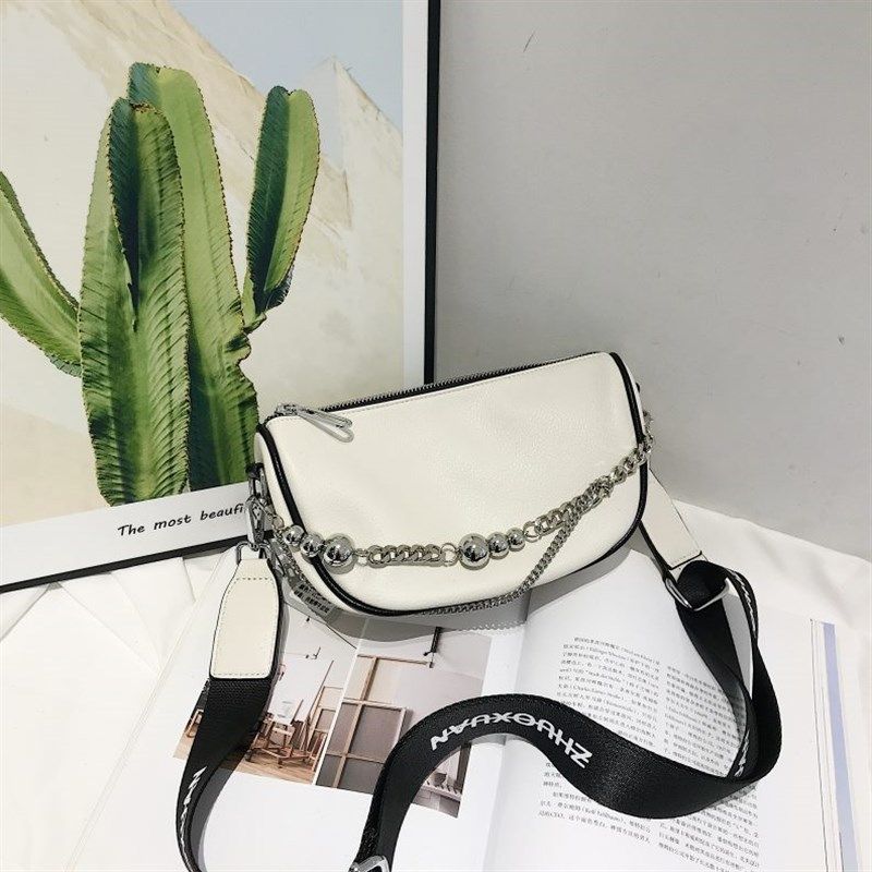 宽肩带休闲包包女2024新款软皮马鞍包串珠链条时尚斜挎包小型挎包,箱包皮具/热销女包/男包,马鞍包,淘宝优惠券,粉丝福利购,淘宝优惠卷