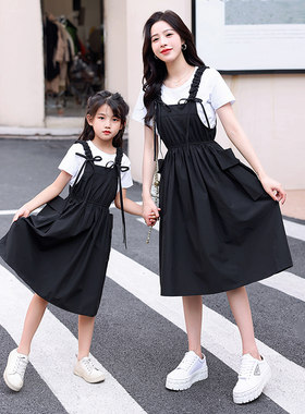 现货不一样的亲子装t桖套装u2023夏装新款高端母女装两件套连衣裙
