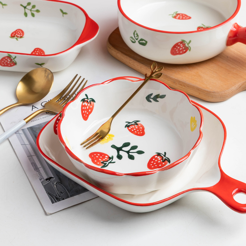 草莓碗盘餐具套装小清新陶瓷个性盘子芝士焗饭碗单柄欧式烤盘烤碗
