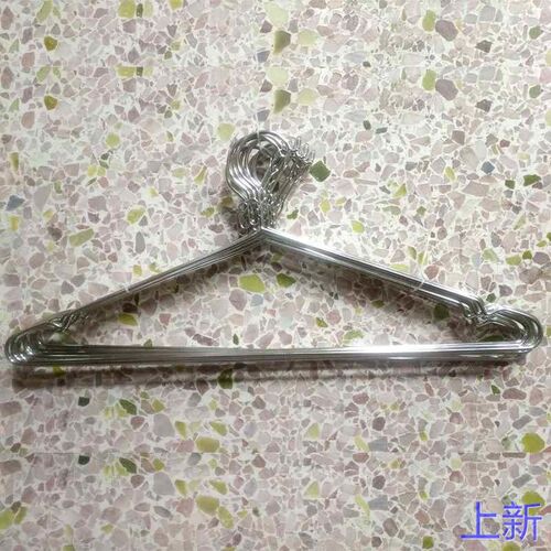 防风衣架不锈钢裤架加粗卡扣带锁防掉落实心高楼层收纳晾新款