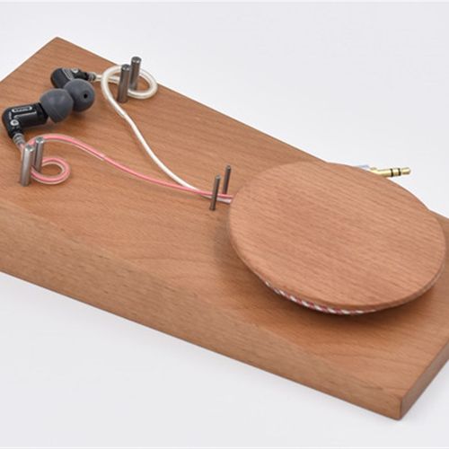 创意设计卧式耳机展示架实木耳机展示台耳机架
