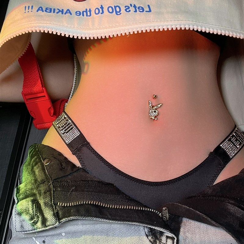 热销中新款兔巴哥进钻植入钢针 满口网红欧美辣钉夸张脐妹肚脐环