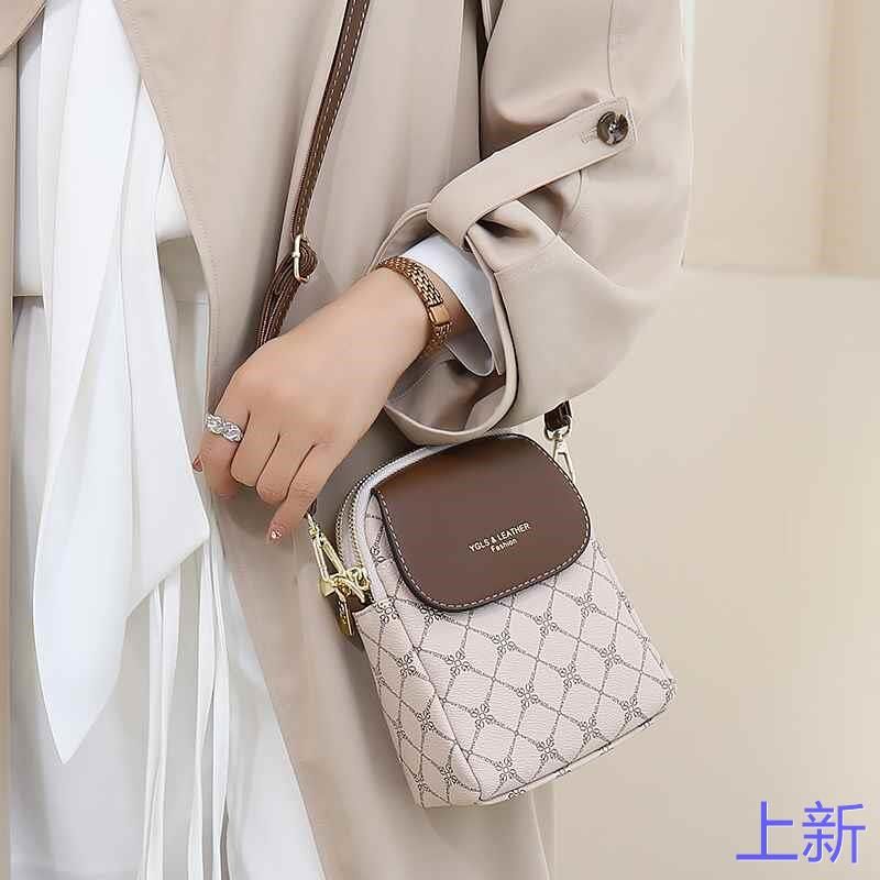 手机小挎包2024女式夏季轻便新款迷你小包高级感斜挎大容量单新款