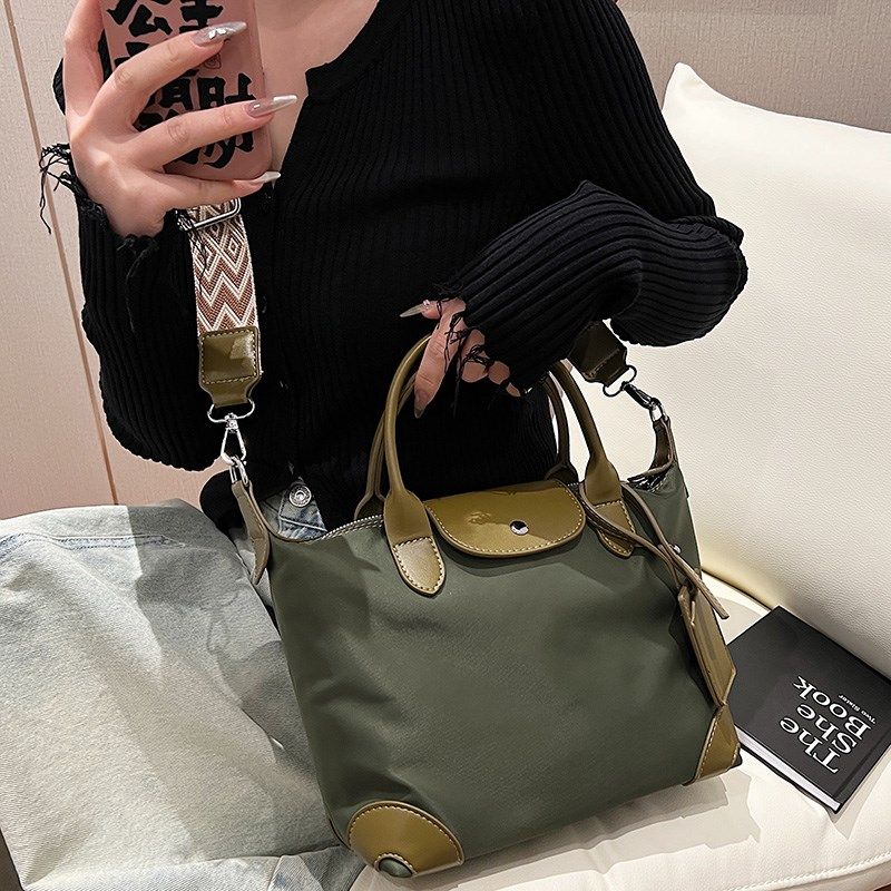 帆布大包包女包2024新款高级感大容量通勤斜挎包学生单肩手提包