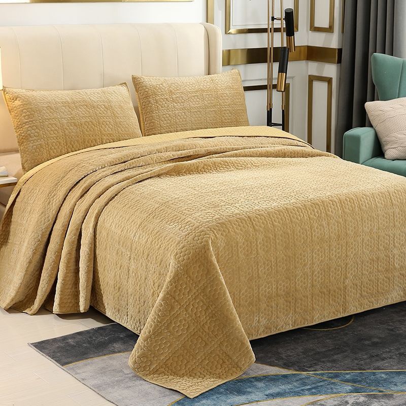 9WORa欧式绒面绣花绗缝被纯棉床盖三件套素色床罩出口外单AB版衍