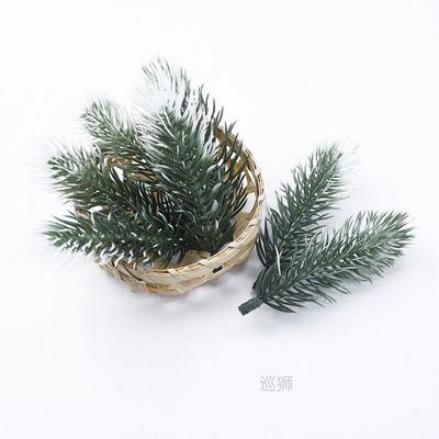 100pcs Artificial plants Plastic pine needle snowflake Chris