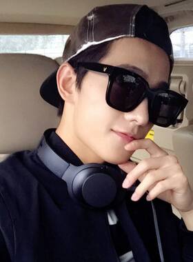 热销V brand Jiong Tang Yan color film square sunglasses Yi F