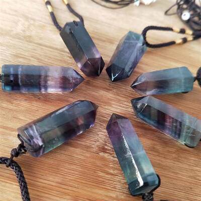 极速New Natural Colorful Striped Column Pendant Fluorite