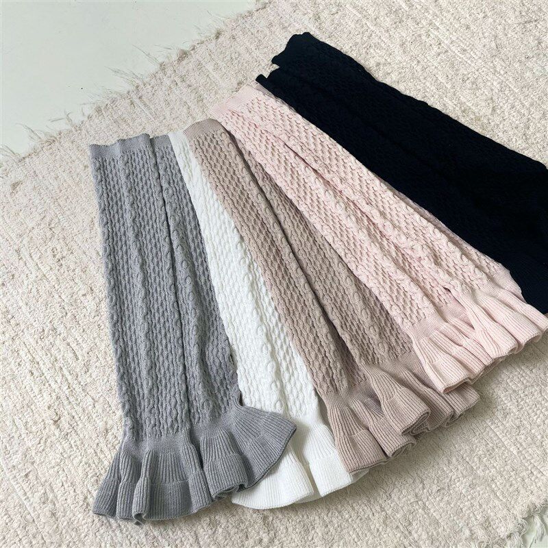 很美呢!经典麻花编织修饰腿型柔软亲肤毛线袜套喇叭口芭蕾风腿套