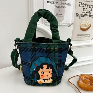 韩版可爱软萌手提斜挎包高颜值水桶单肩包女学生外出包饭小包新款