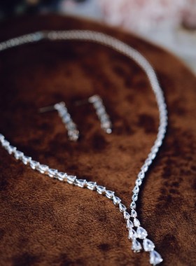 法式轻奢新娘主婚纱晚配饰礼服晚宴项链耳环二件套结婚高级感大气