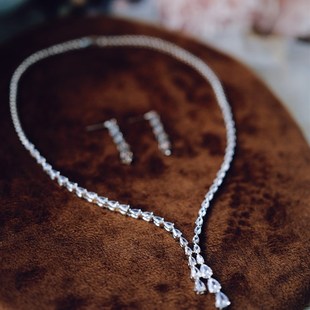 法式轻奢新娘主婚纱晚配饰礼服晚宴项链耳环二件套结婚高级感大气