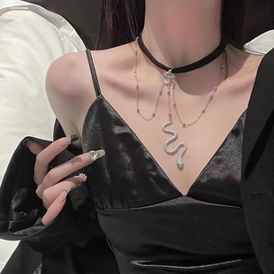 腿链子蛇形大腿链身体装饰项圈女夏腰链K小蛇脖子颈带配饰颈链流