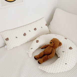 婴儿抱枕安抚侧睡长条靠枕月亮枕新生宝宝防撞床围可拆洗豆豆绒