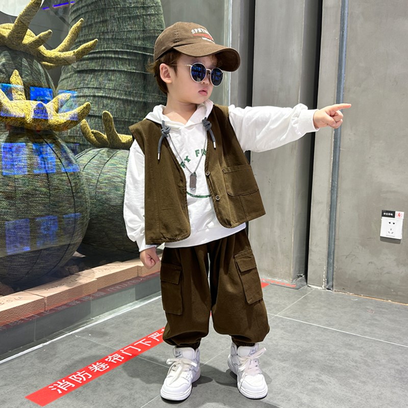 现货男童春装套装2024新款洋气宝宝春秋时髦衣服痞帅儿Z童炸街三