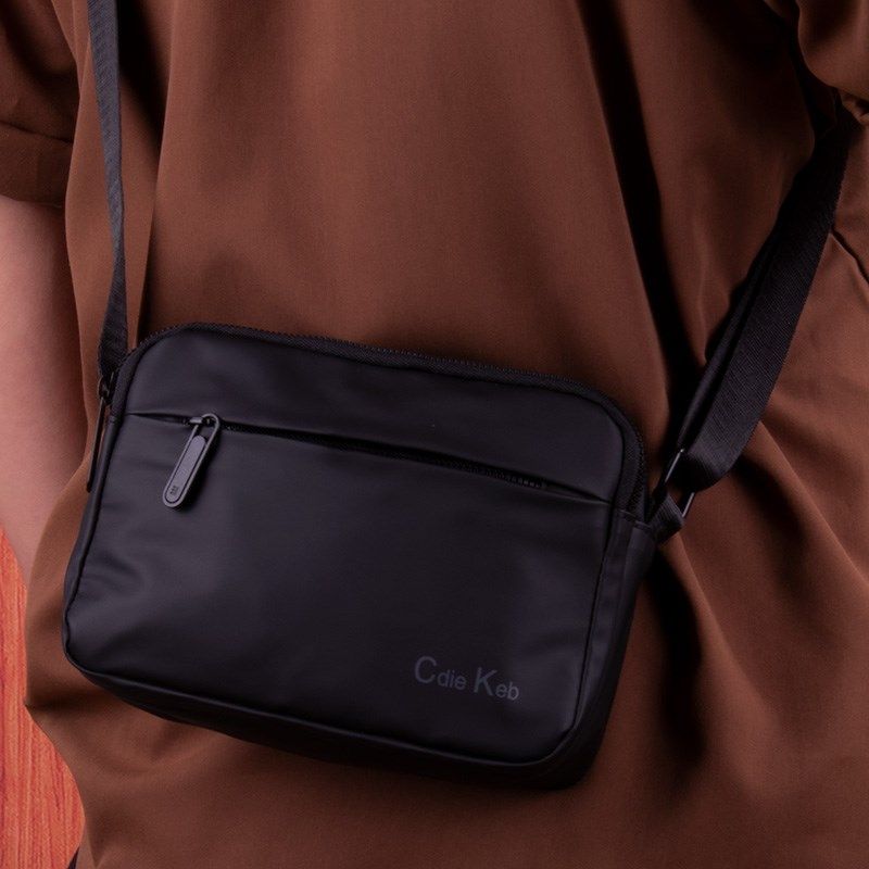 2024新款单肩包男斜挎包男士小背包防水牛津布横款商务通勤包男包,箱包皮具/热销女包/男包,男士包袋,淘宝优惠券,粉丝福利购,淘宝优惠卷